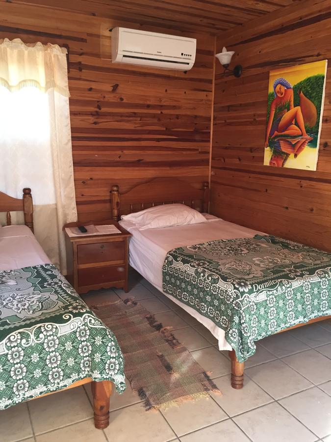 Blue Wave Guest House Кей-Колкер Экстерьер фото
