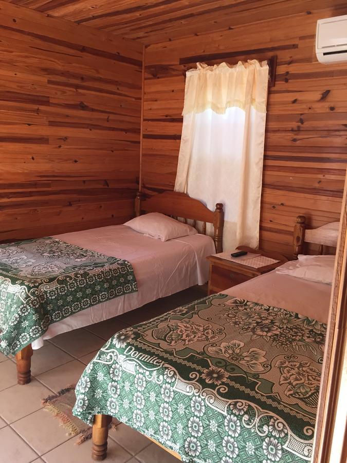 Blue Wave Guest House Кей-Колкер Экстерьер фото