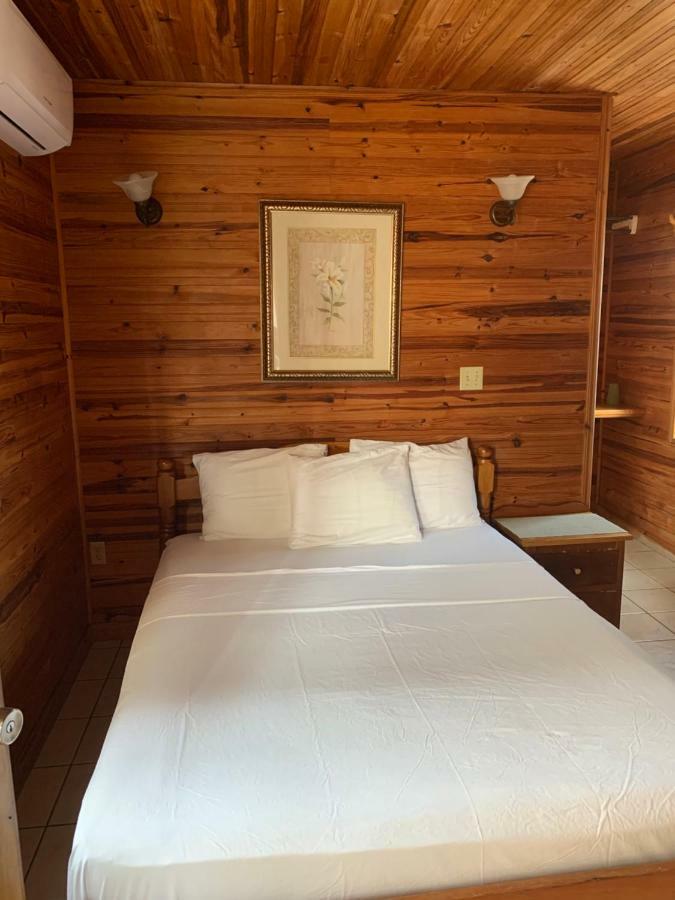 Blue Wave Guest House Кей-Колкер Экстерьер фото