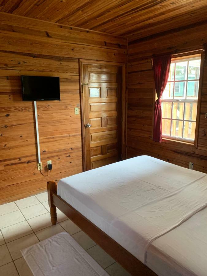 Blue Wave Guest House Кей-Колкер Экстерьер фото